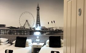 Happy Return Hotel